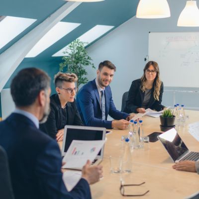 蓝鲸体育直播免费观看培训服务流程